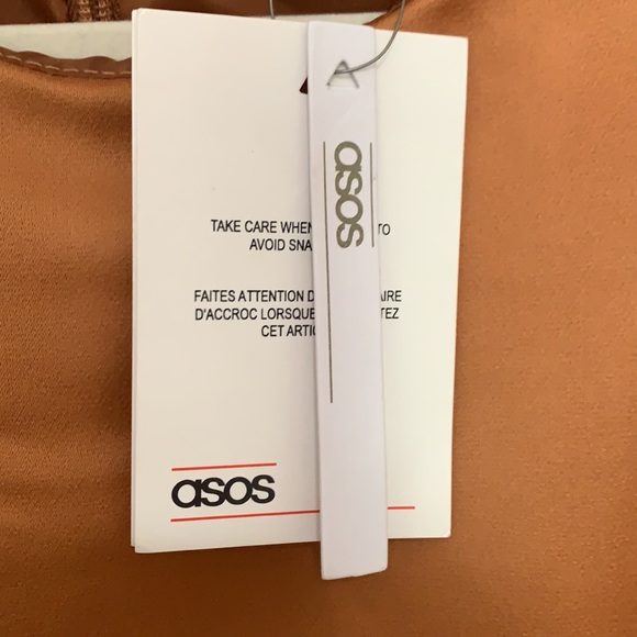 NWT Asos Bonded off the shoulder jumpsuit sz 6 - Picture 4 of 9